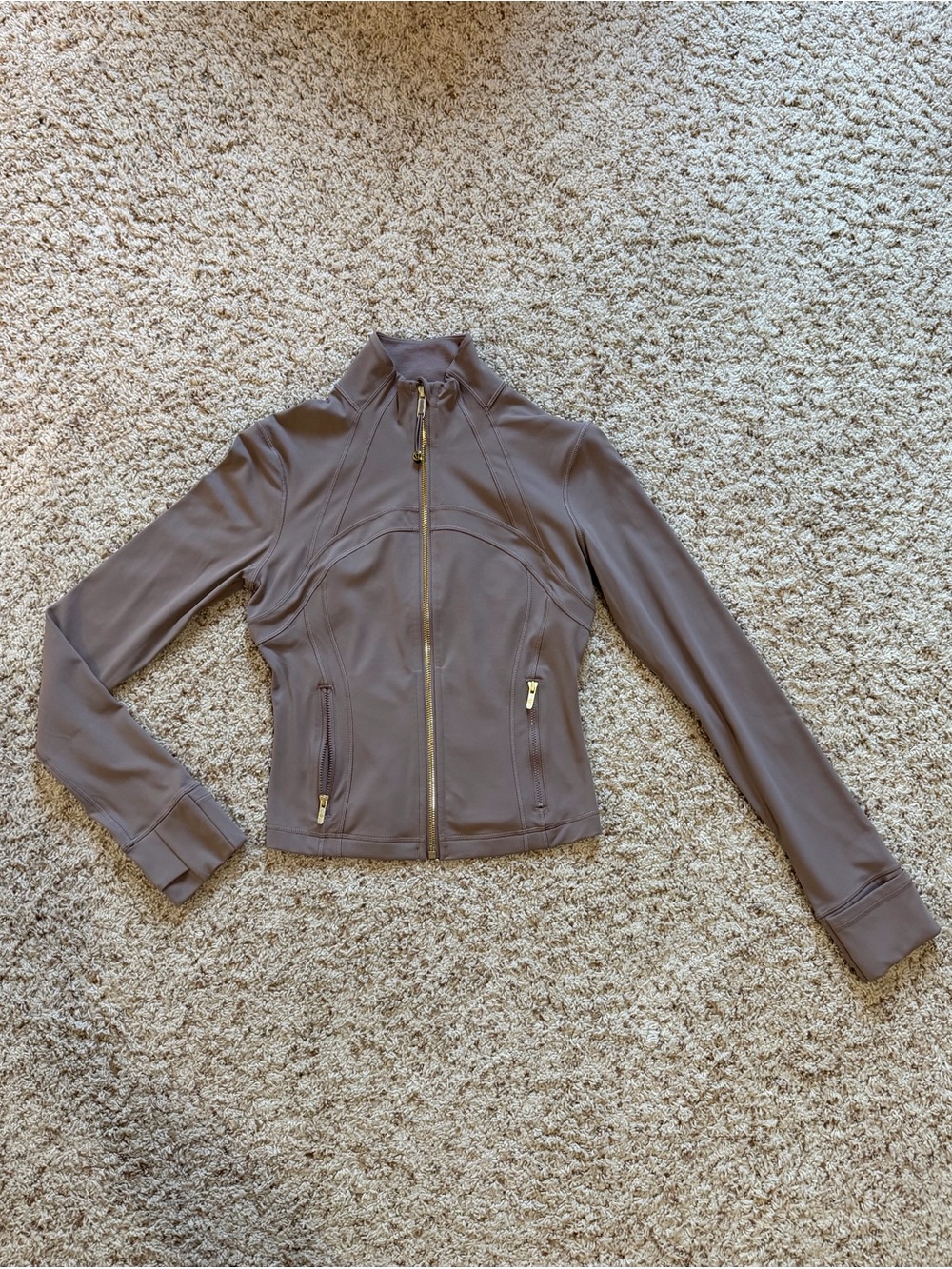 Lululemon Women’s Taupetastic/Gold Zip Define Cropped Jacket *Nulu. Size 6. NWOT - Picture 3 of 16